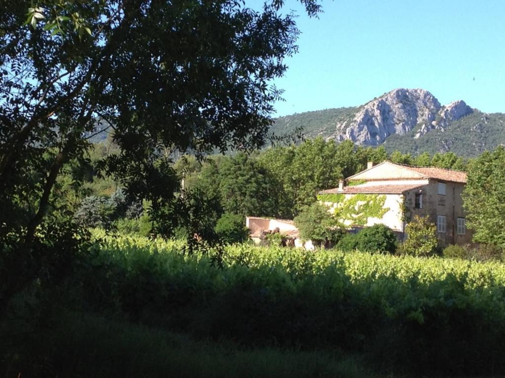 برينيول B&B Domaine Le Clos Du Pavillon المظهر الخارجي الصورة
